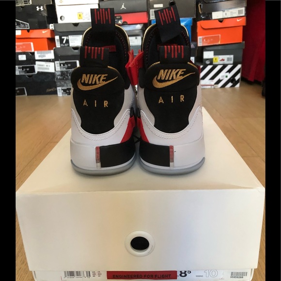 Air Jordan 33 - Picture 4 of 5